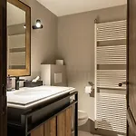 Lea - Maison Caerdinael 4* 더뷔