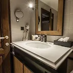 호텔 Lea - Maison Caerdinael 4*