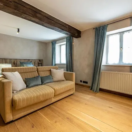 Lea - Maison Caerdinael מלון 4*