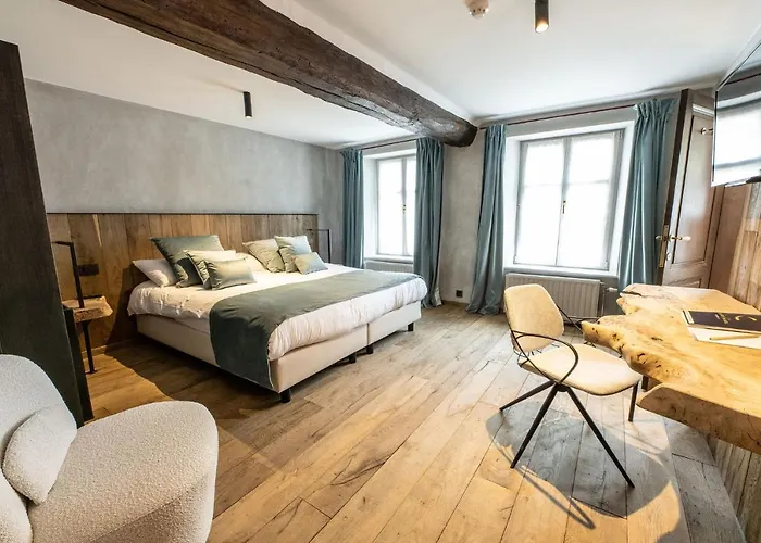 Lea - Maison Caerdinael